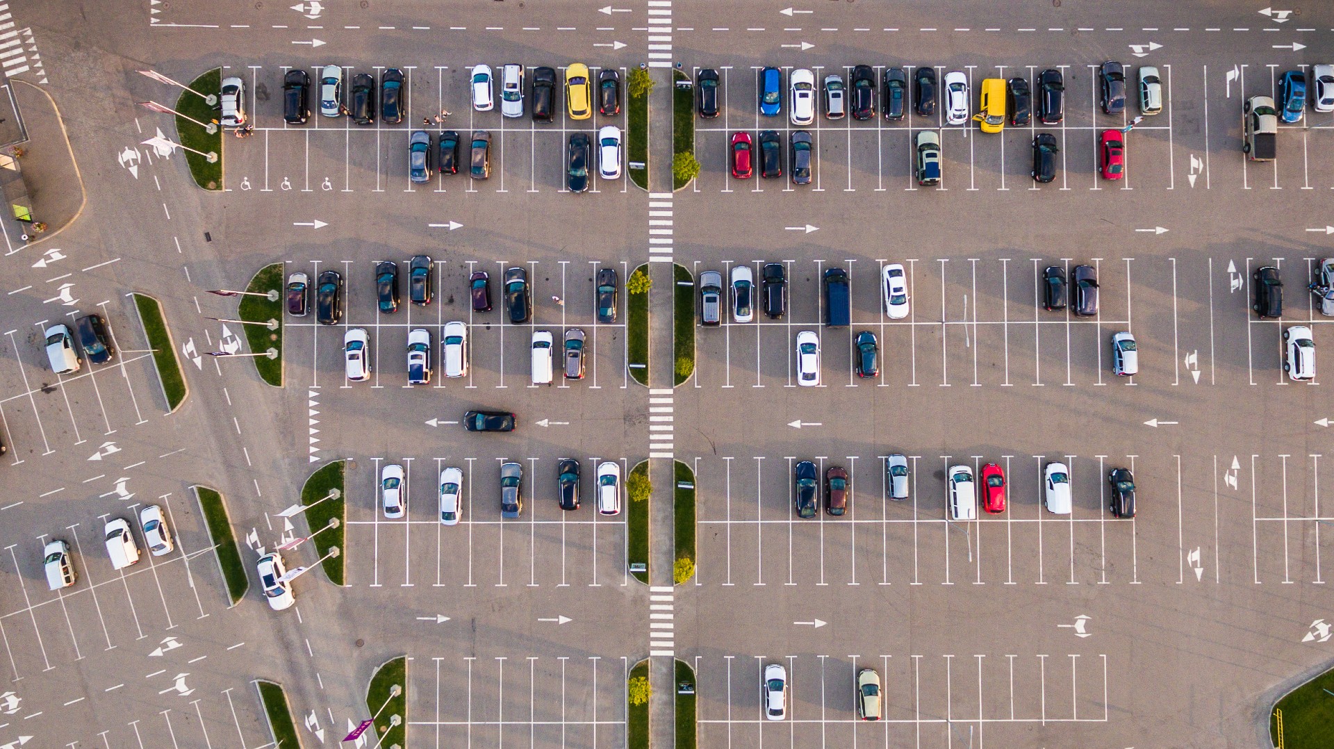 The Key Elements of a Safe, Attractive Parking Lot Design