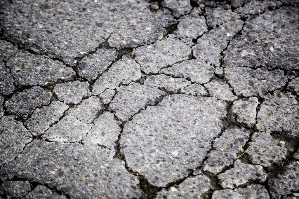 Asphalt Raveling